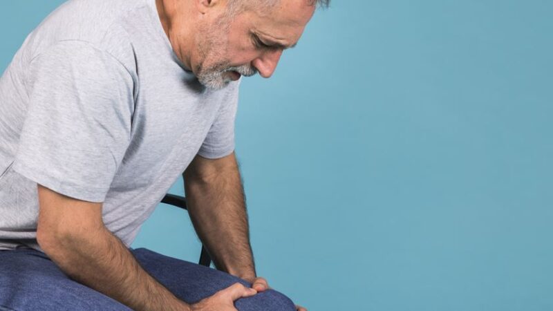 fájdalom a térd belső oldalán a rheumatoid arthritis súlyosbodása mit kell tenni